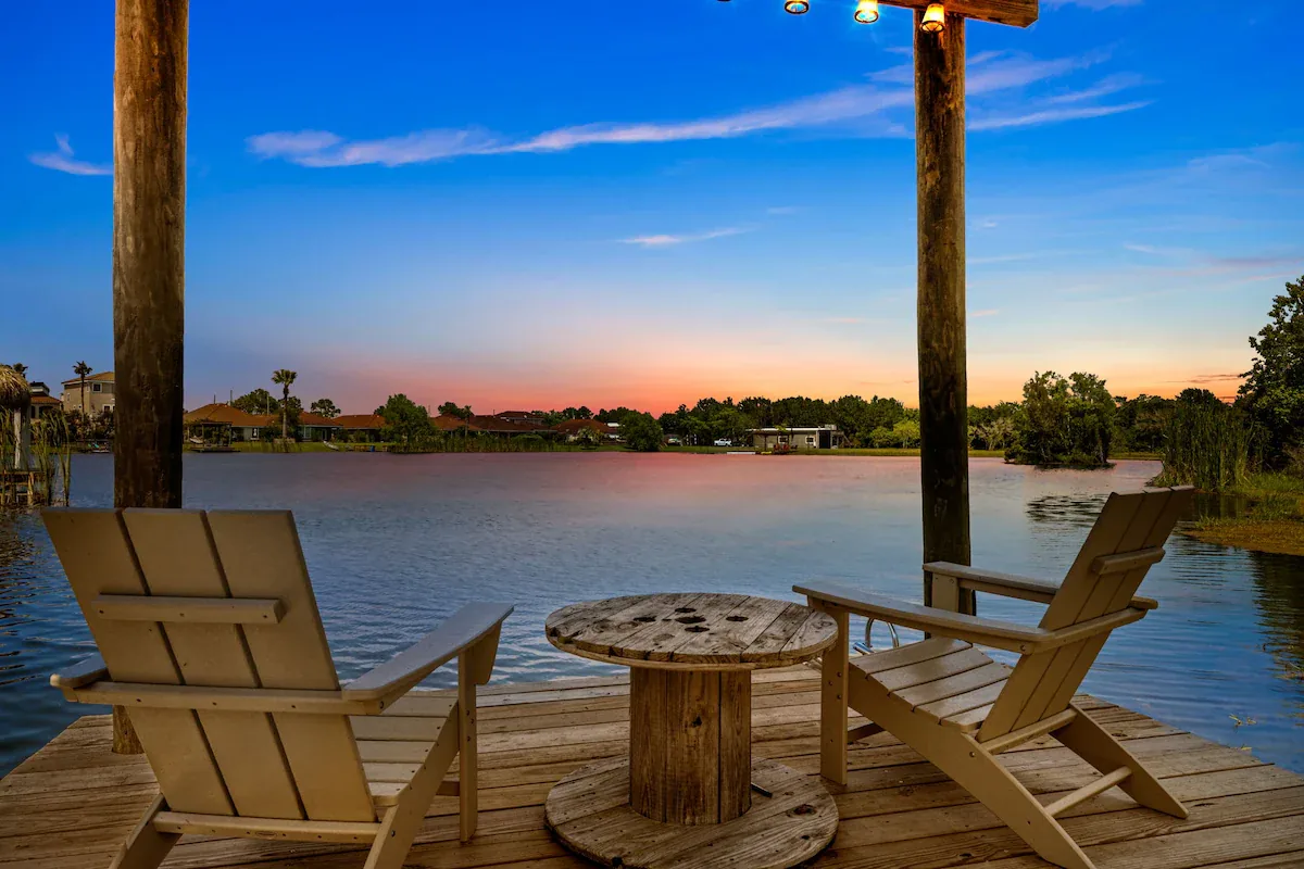 Exploring League City’s Historic District Through an Artist’s Lens