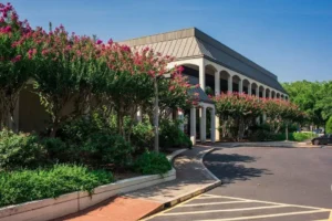 How to explore League City’s historic district